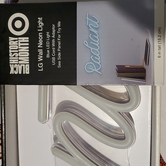 'Radiant' LED Wall Sign - Picture 8 of 8